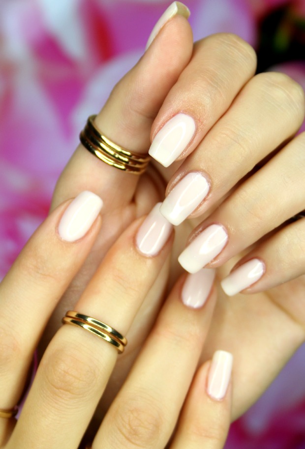 Limo-scene by Essie. Swatches and Review.