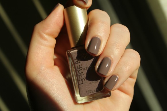 L'Oreal Paris Pro Manicure Nail Polish - Sweet Chiffon (220) - Hard To Find  Beauty